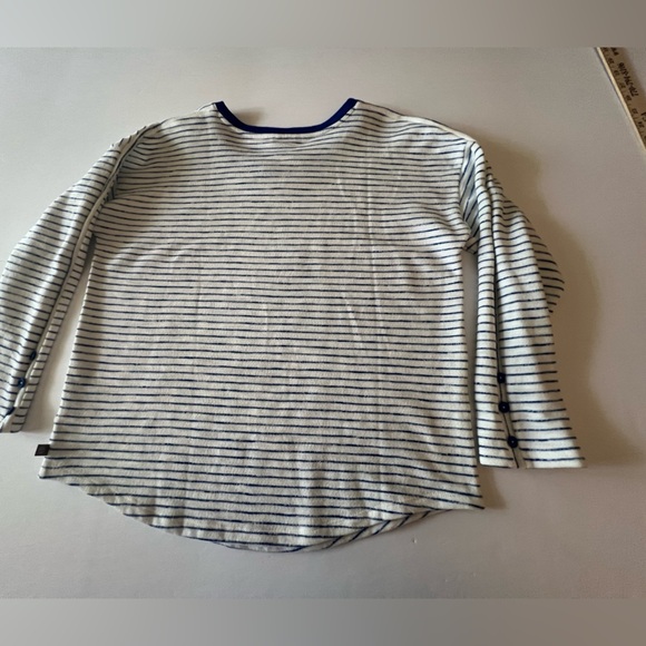 T FOR TALBOTS  MEDIUM PETITE 3/4 LENGTH SLEEVE TEE SHIRT  ROYAL BLUE NECKLINE - Picture 8 of 8